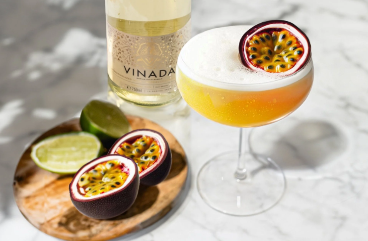 VINADA - Passionfruit Martini set
